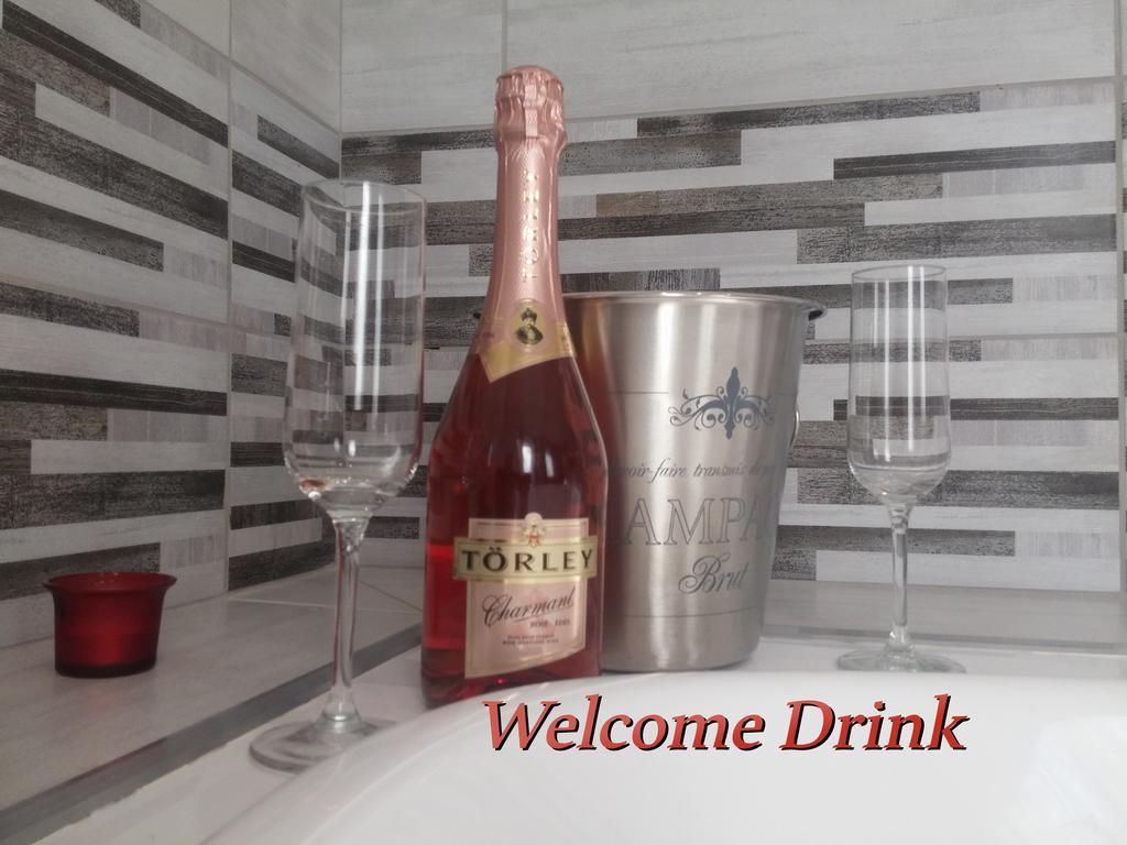 Velnoek Luxus Apartman Mako Luaran gambar